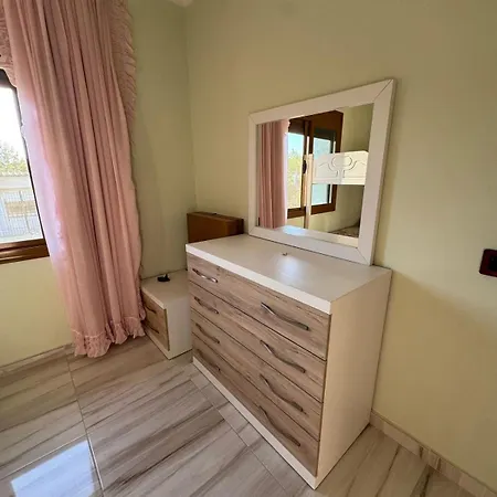 Tatil Evi Louis Avlonya